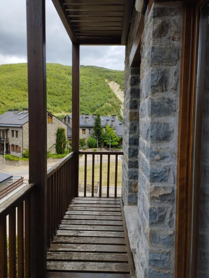 Fabuloso Apartamento Con Vistas A La Montana El Abedul Luga 23 Castiello De Jaca Eksteriør billede