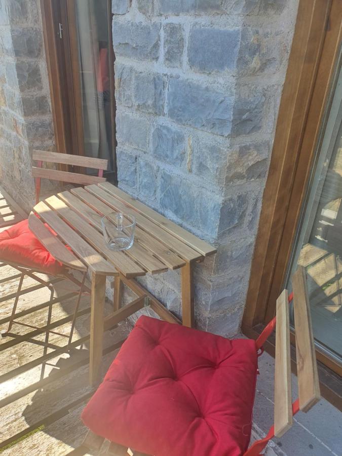 Fabuloso Apartamento Con Vistas A La Montana El Abedul Luga 23 Castiello De Jaca Eksteriør billede