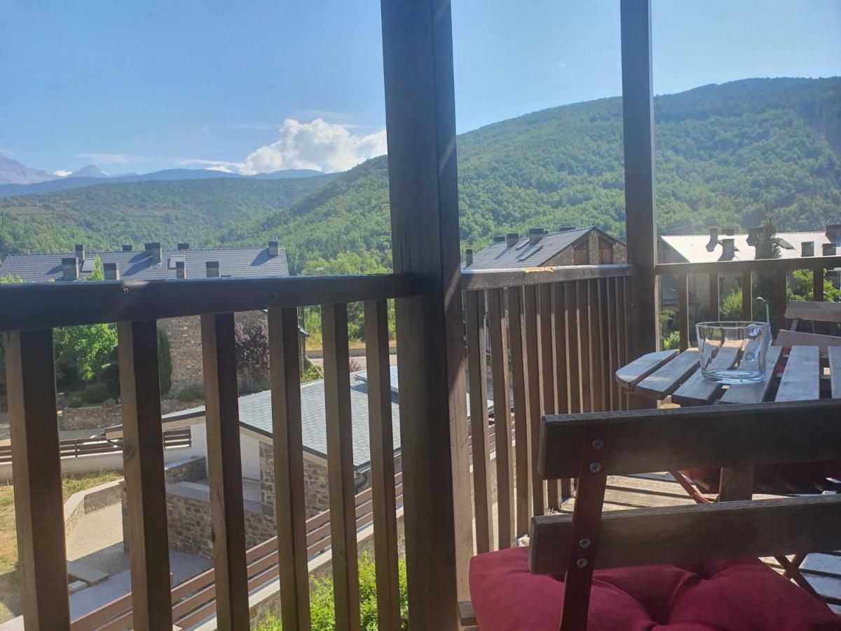 Fabuloso Apartamento Con Vistas A La Montana El Abedul Luga 23 Castiello De Jaca Eksteriør billede