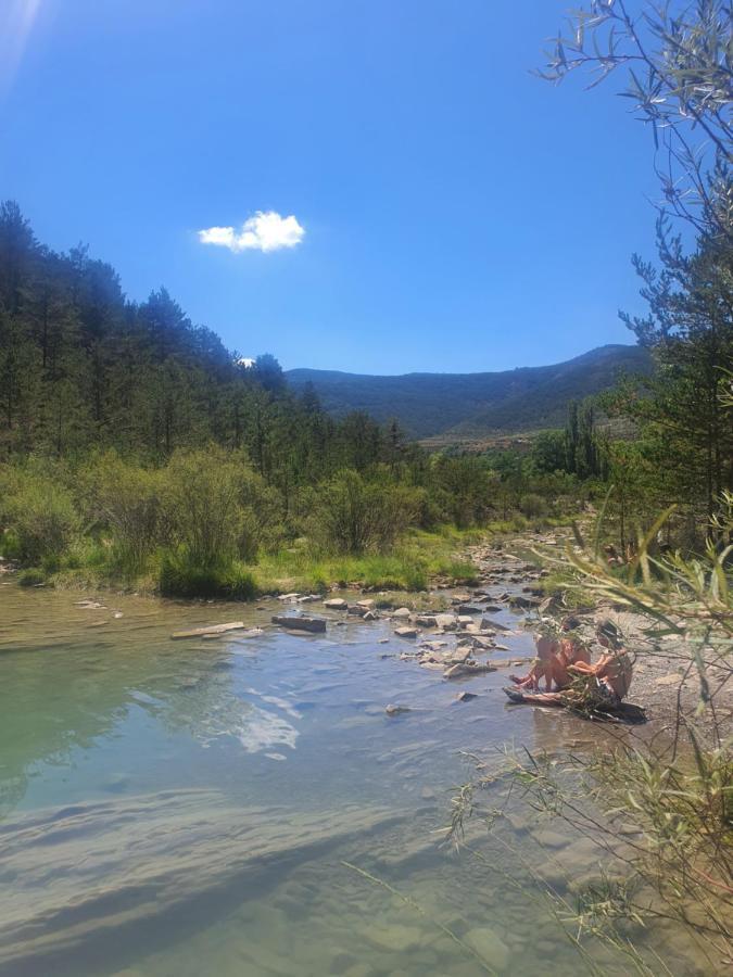 Fabuloso Apartamento Con Vistas A La Montana El Abedul Luga 23 Castiello De Jaca Eksteriør billede