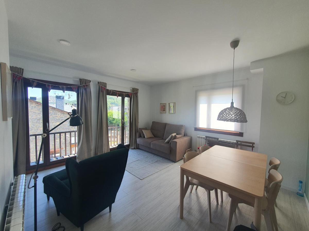 Fabuloso Apartamento Con Vistas A La Montana El Abedul Luga 23 Castiello De Jaca Eksteriør billede
