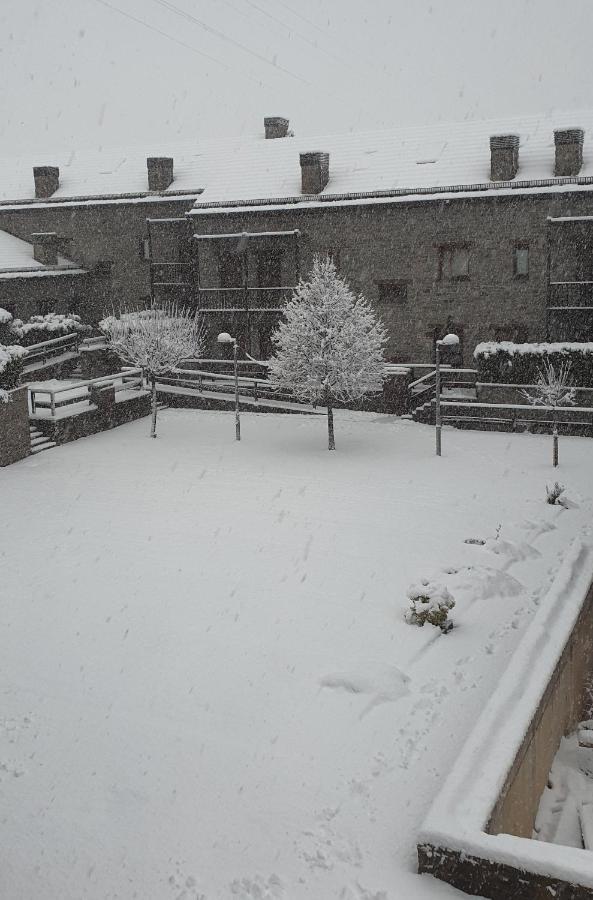 Fabuloso Apartamento Con Vistas A La Montana El Abedul Luga 23 Castiello De Jaca Eksteriør billede